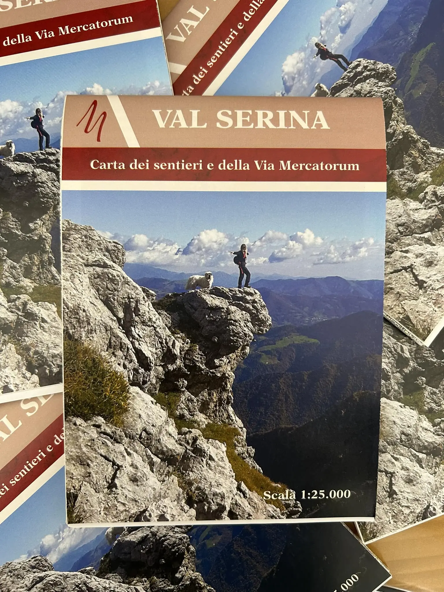 Sono disponibili presso gli uffici comunali le nuove cartine della rete sentieristica della Valle Serina.